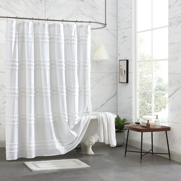 Minimalist and Functional: Decorating with Bathroom Curtains